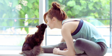 signs your cat has imprinted on you